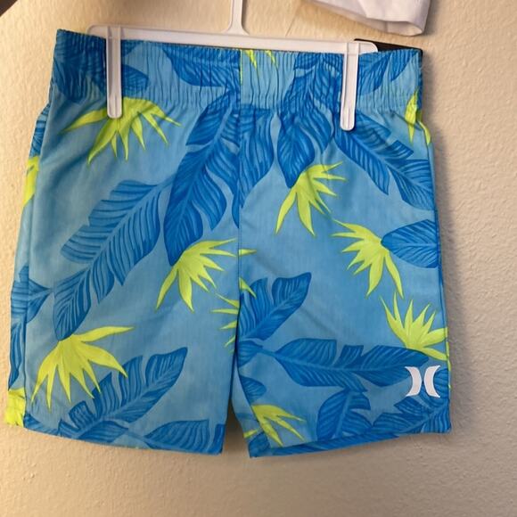 Hurley Toddler Swim Set Shorts plus Short Sleeve T-Shirt 3T Toddler - Picture 3 of 7